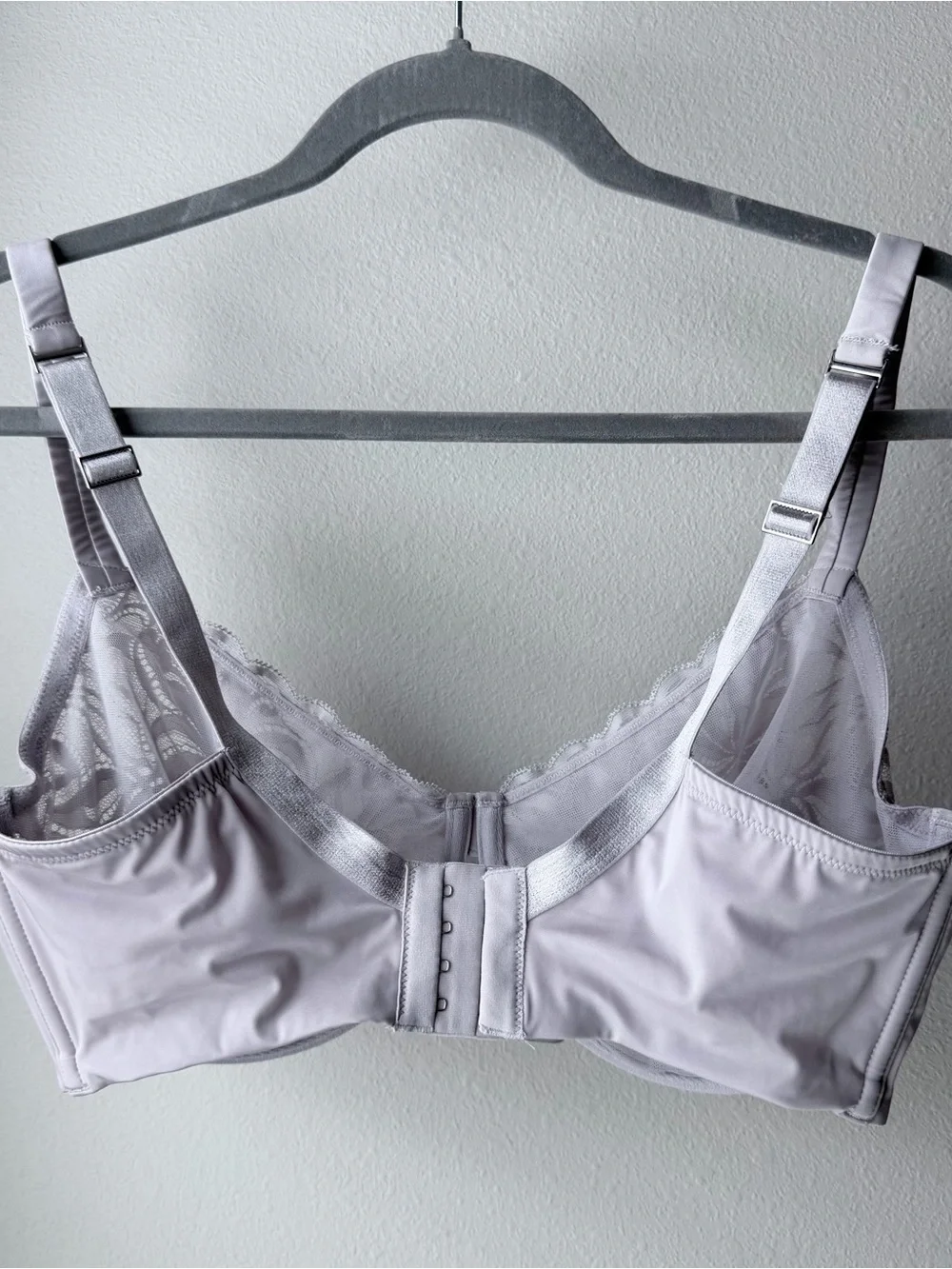 Bare Necessities Lace Underwire Bra - Lilac